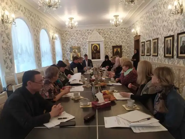 На совещании с первым заместителем главы города Ульяновска обсудили изучение модуля «Основы православной культуры»
