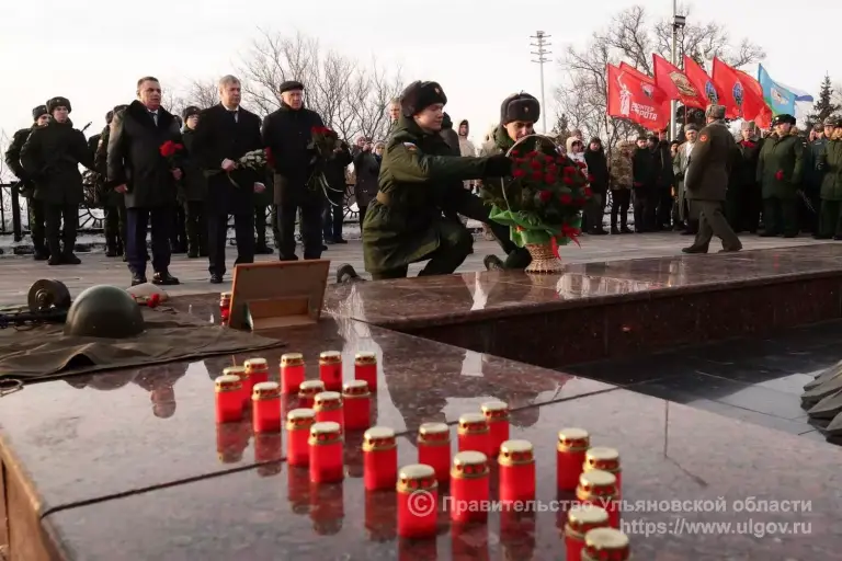 В Ульяновске почтили память воинов-участников Сталинградской битвы