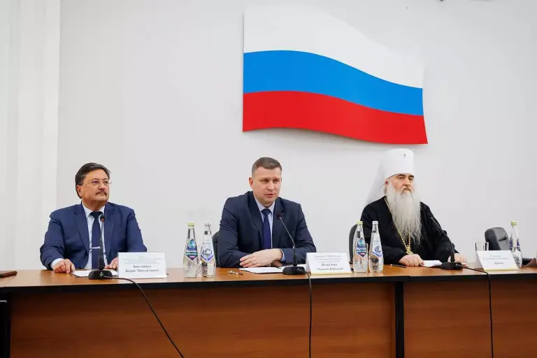 Митрополит Лонгин встретился с руководством и сотрудниками УМВД России по Ульяновской области