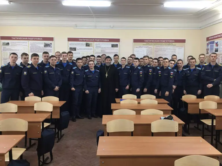 После каникул возобновились занятия в военном учебном центре