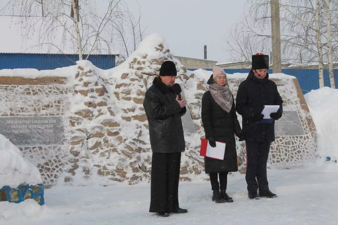 В Троицком Сунгуре прошел митинг, посвященный памяти воинов-интернационалистов