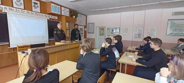 В школе прошла встреча, посвященная Дню защитника Отечества