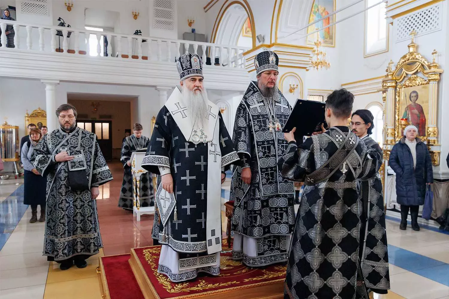 Литургия Преждеосвященных Даров в Спасо-Вознесенском кафедральном соборе Ульяновска