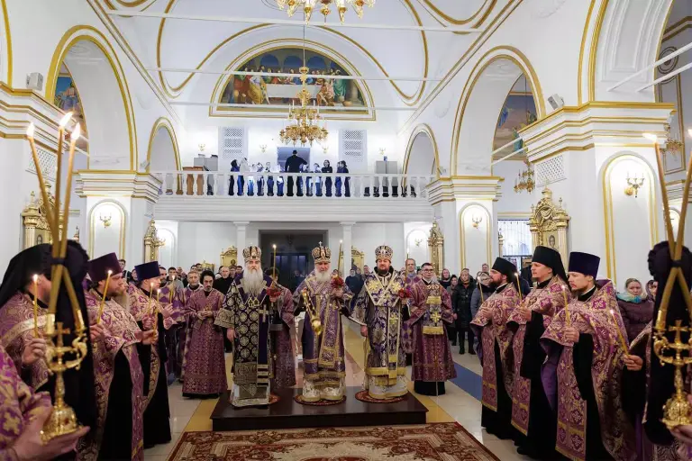 Всенощное бдение в Спасо-Вознесенском кафедральном соборе Ульяновска