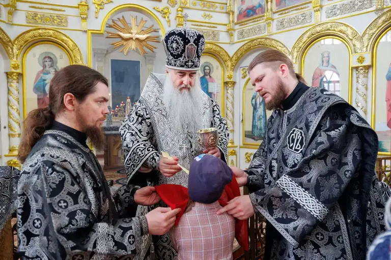 Литургия Преждеосвященных Даров в храме в честь иконы Божией Матери «Всех скорбящих радость» р.п. Карсун