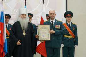 Митрополит Лонгин принял участие в торжественном мероприятии, посвященном празднованию дня войск национальной гвардии