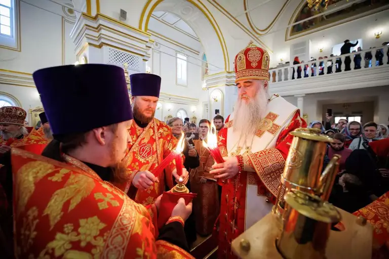 Великая Пасхальная вечерня в Спасо-Вознесенском кафедральном соборе г. Ульяновска