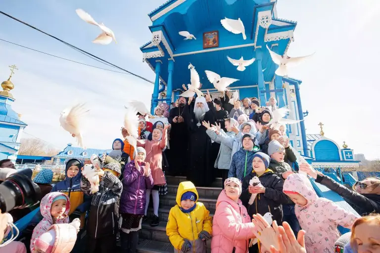 Божественная литургия в храме в честь Благовещения Пресвятой Богородицы г. Ульяновска