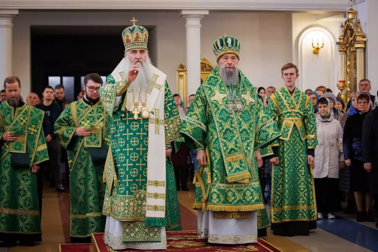 Божественная Литургия в Спасо-Вознесенском кафедральном соборе Ульяновска