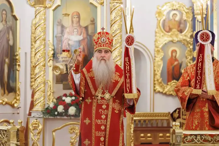 Пасхальное богослужение в Спасо-Вознесенском кафедральном соборе г. Ульяновска