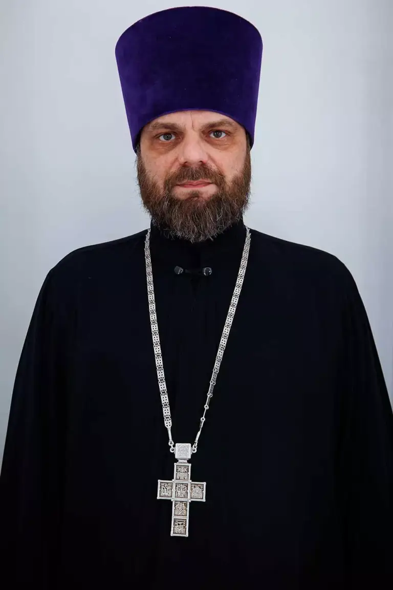 Протоиерей Святослав Пармакли