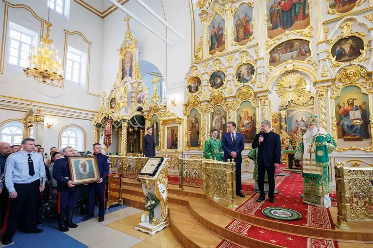 В день Входа Господня в Иерусалим Симбирской епархии передана икона Божией Матери «Августовская»
