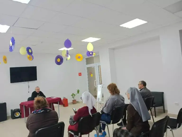 В центре «Исток» прошел семинар для добровольцев милосердия