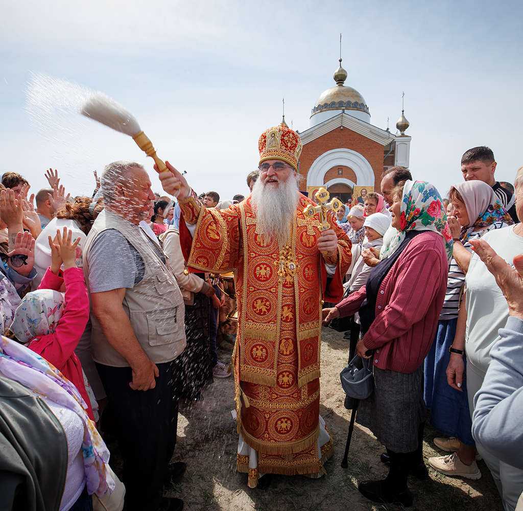 Богослужение на Никольской горе: в Симбирской епархии почтили память святителя Николая