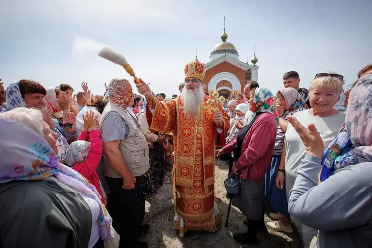 Богослужение на Никольской горе: в Симбирской епархии почтили память святителя Николая