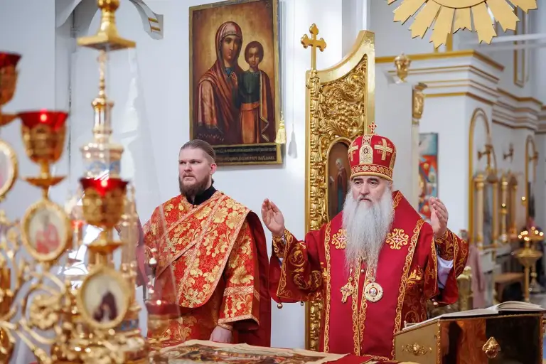 Божественная литургия в Спасо-Вознесенском кафедральном соборе г. Ульяновска
