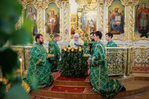 Божественная литургия и Великая вечерня в Спасо-Вознесенском кафедральном соборе г. Ульяновска
