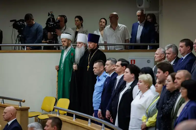 Митрополит Лонгин принял участие в заседании областного Законодательного собрания