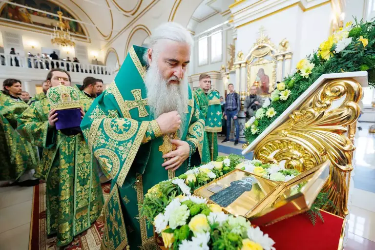 В Спасо-Вознесенский кафедральный собор принесен ковчег с мощами святой блаженной Матроны Московской