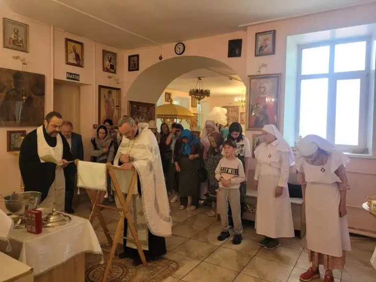 В Международный день защиты детей совершен благодарственный молебен