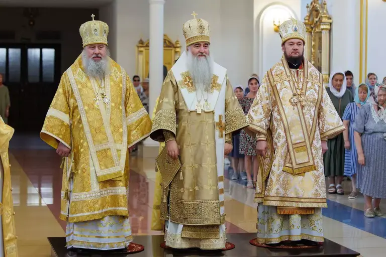 Божественная литургия в Спасо-Вознесенском кафедральном соборе г. Ульяновска