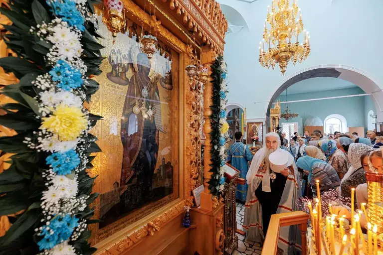 Радуйся, Боголюбивая Царице Богородице, Надеждо и Прибежище наше