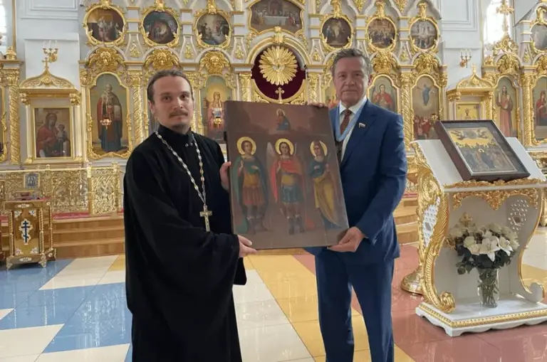 Член Совета ИППО Сергей Рябухин передал икону для строящегося храма Александра Невского в Ульяновске