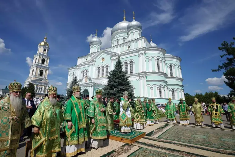 Митрополит Лонгин принял участие в торжествах в Серафимо-Дивеевском женском монастыре