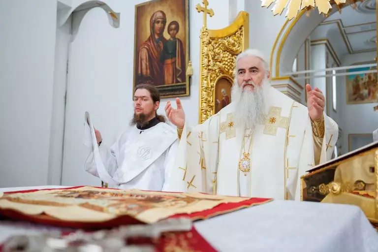 Божественная литургия в Спасо-Вознесенском кафедральном соборе г. Ульяновска