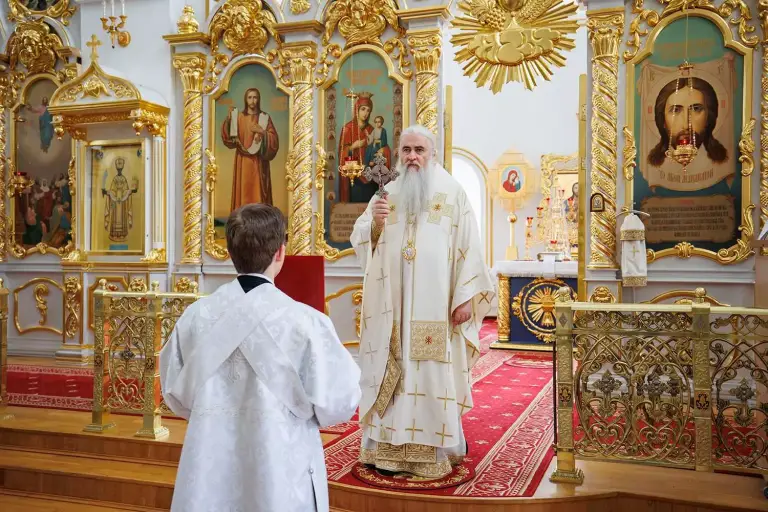 Божественная литургия в Спасо-Вознесенском кафедральном соборе г. Ульяновска
