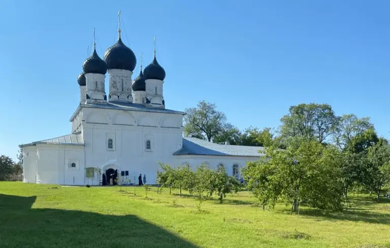 Божественная литургия в Макарьевском Унженском Свято-Троицком мужском монастыре г. Макарьева