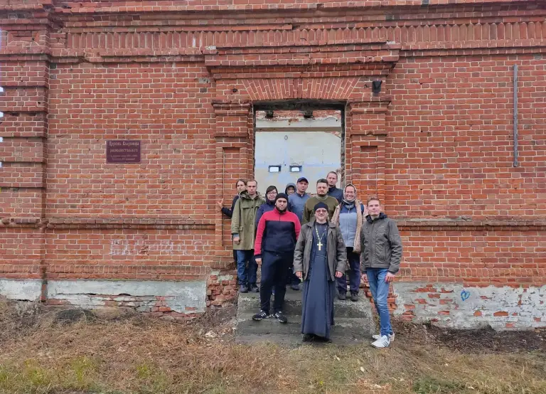 Состоялся второй трудовой выезд в поселок имени Карамзина