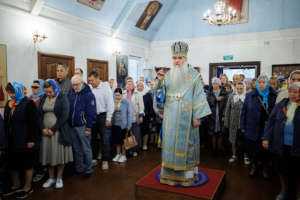 Божественная литургия в храме в честь Рождества Пресвятой Богородицы г. Ульяновска