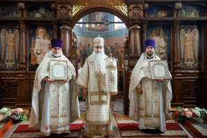 Божественная литургия в женском монастыре Архангела Михаила с. Комаровка