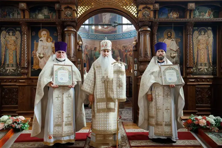 Божественная литургия в женском монастыре Архангела Михаила с. Комаровка