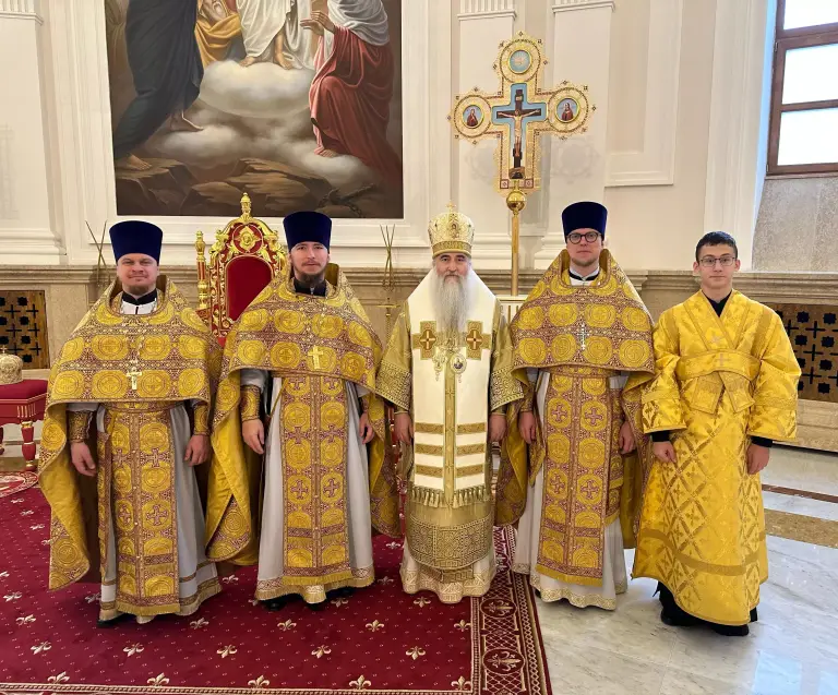 Божественная литургия в Спасском кафедральном соборе г. Пензы