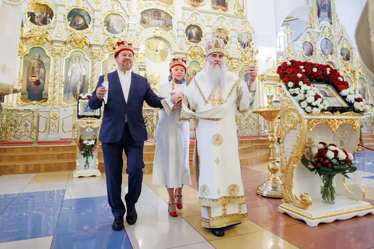 Венчание в Спасо-Вознесенском кафедральном соборе г. Ульяновска