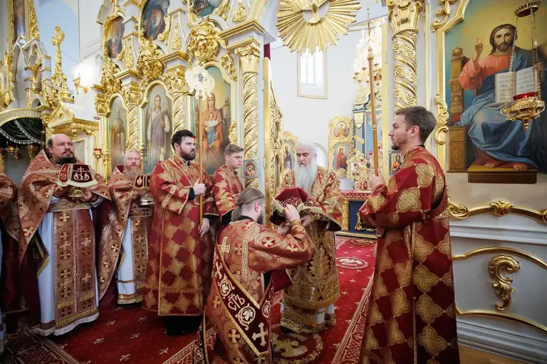 Божественная литургия в Спасо-Вознесенском кафедральном соборе г. Ульяновска