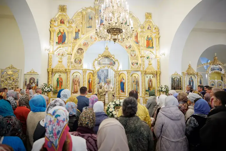 Божественная литургия в храме во имя святителя Николая Чудотворца г. Ульяновска