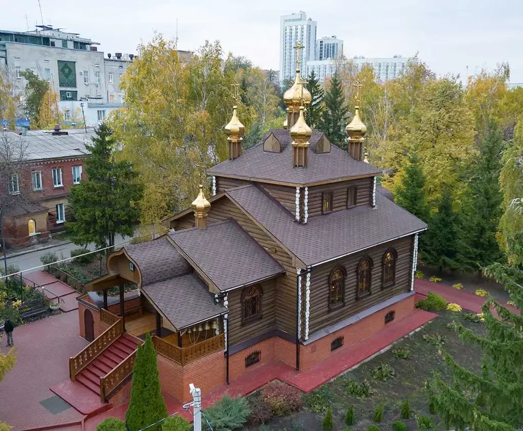 Храм во имя бессребреников Космы и Дамиана при областной клинической больнице г. Ульяновска