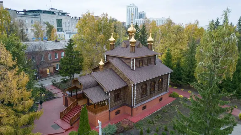 Храм во имя бессребреников Космы и Дамиана при областной клинической больнице г. Ульяновска