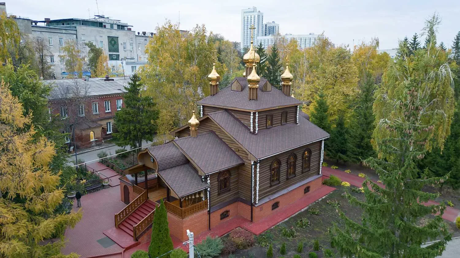 Храм во имя бессребреников Космы и Дамиана при областной клинической больнице г. Ульяновска
