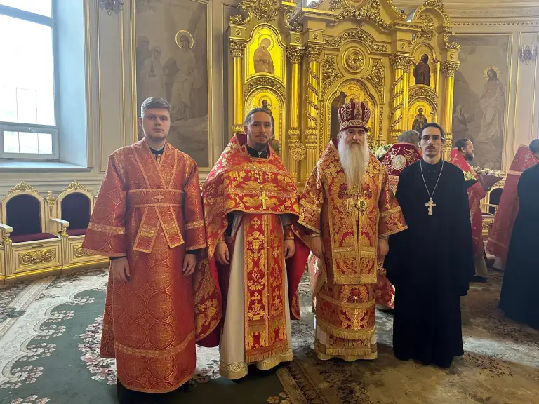 Божественная литургия в кафедральном соборе святого праведного воина Феодора Ушакова г. Саранска