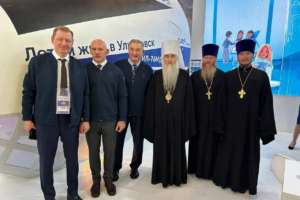 Митрополит Лонгин посетил День Ульяновской области на выставке достижений регионов