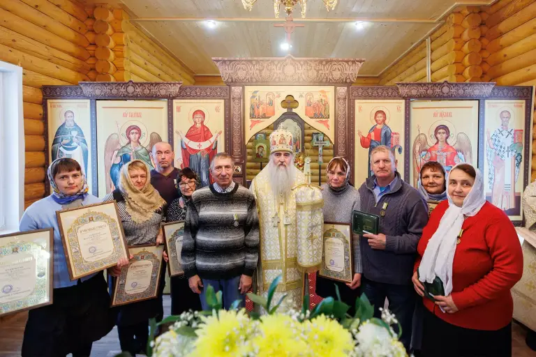 Великое освящение и Божественная литургия в храме во имя святителя Николая Чудотворца с. Белое Озеро