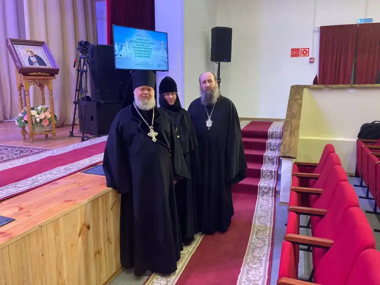 Делегация Симбирской епархии приняла участие в работе круглого стола монашествующих