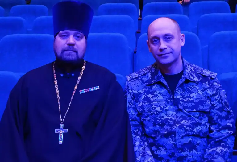 Священник благословил выпускников центра «Рокот» на служение