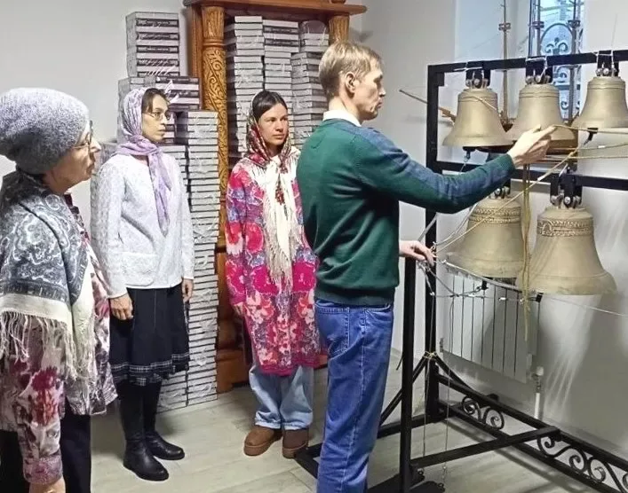Начали работу курсы колокольного звона