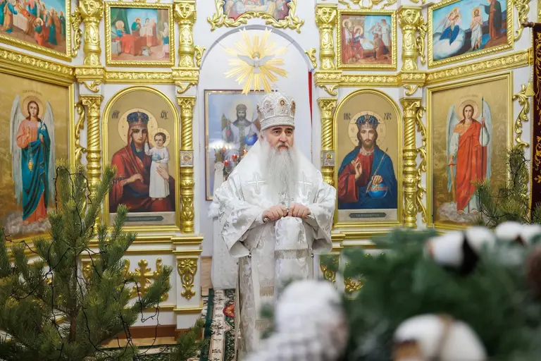 Божественная литургия в храме в честь Сретения Господня г. Ульяновска