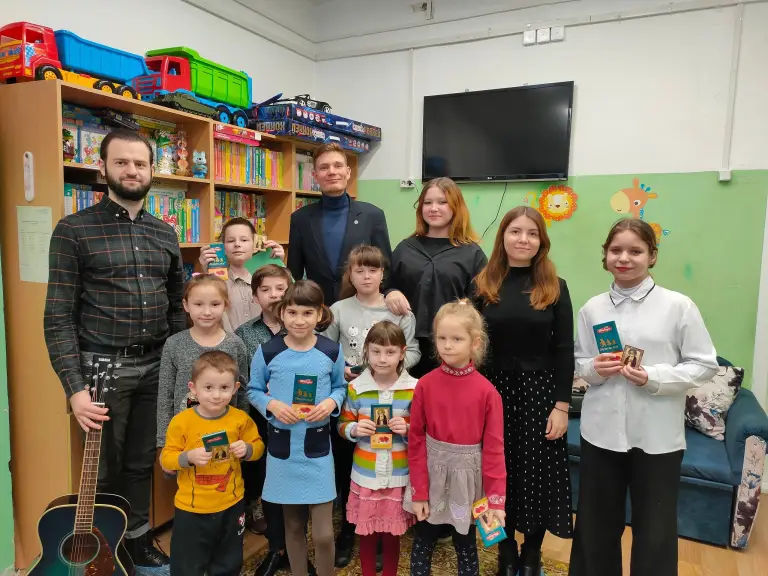 Православная молодежь провела творческий вечер в детском реабилитационном центре